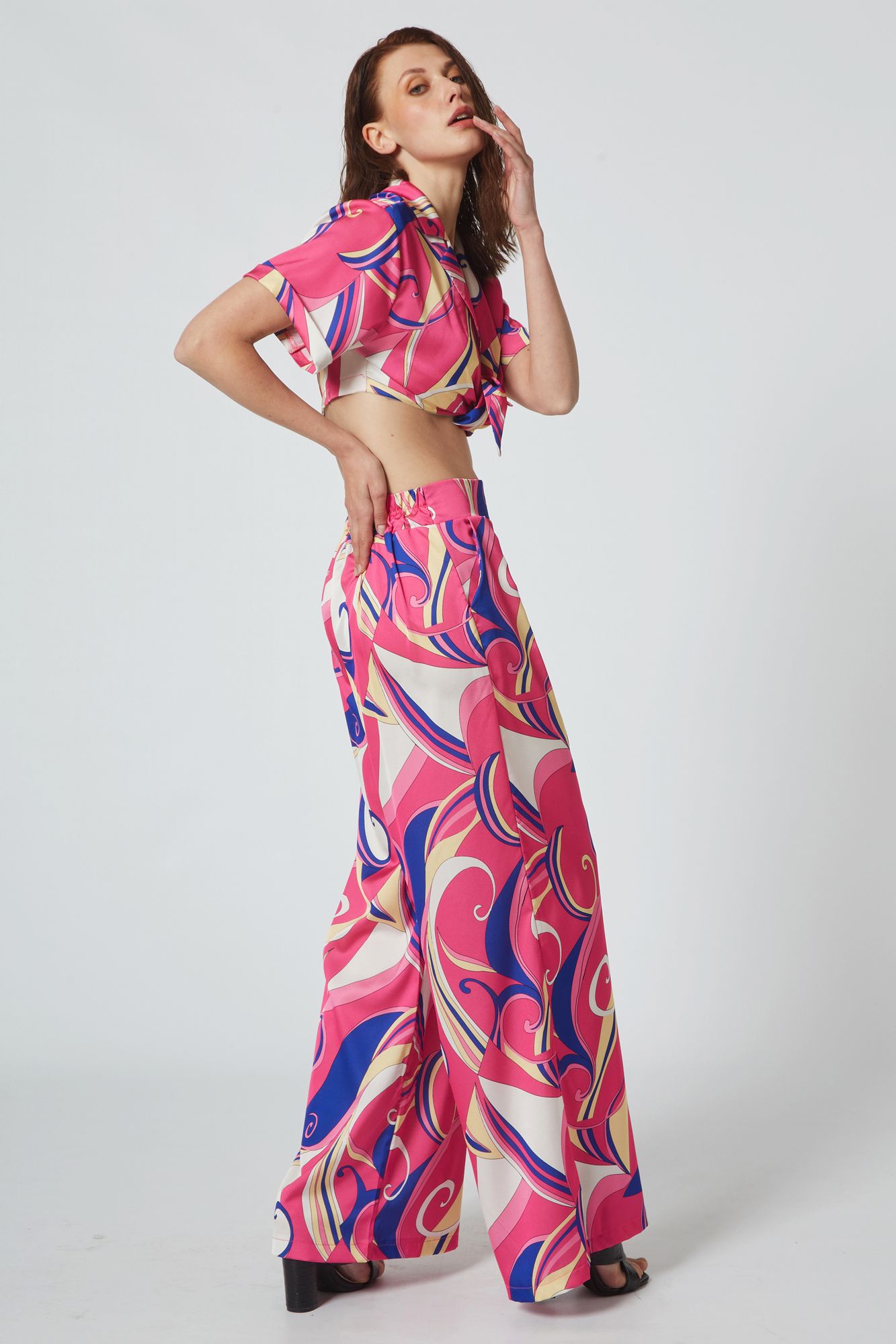 Wide leg παντελόνι και τοπ σετ 